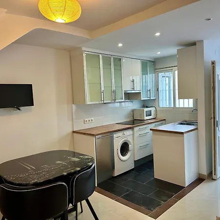 Apartamentum With Pool * 托雷莫利诺斯